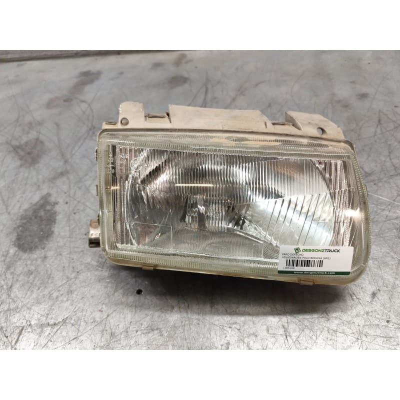 Recambio de faro derecho para volkswagen polo berlina (6n1) básico referencia OEM IAM - Gris