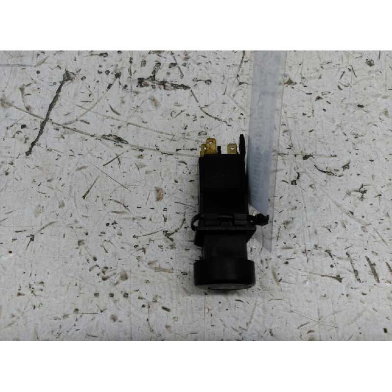 Recambio de boton antivaho para peugeot partner (s1) break referencia OEM IAM 4