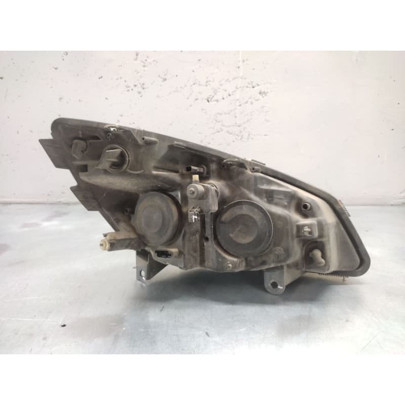 Recambio de faro izquierdo para renault scenic ii 1.9 dci diesel referencia OEM IAM 3