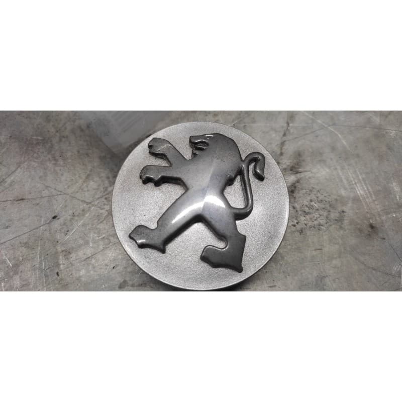 Recambio de tapacubos para peugeot 207 referencia OEM IAM 9639098380 3