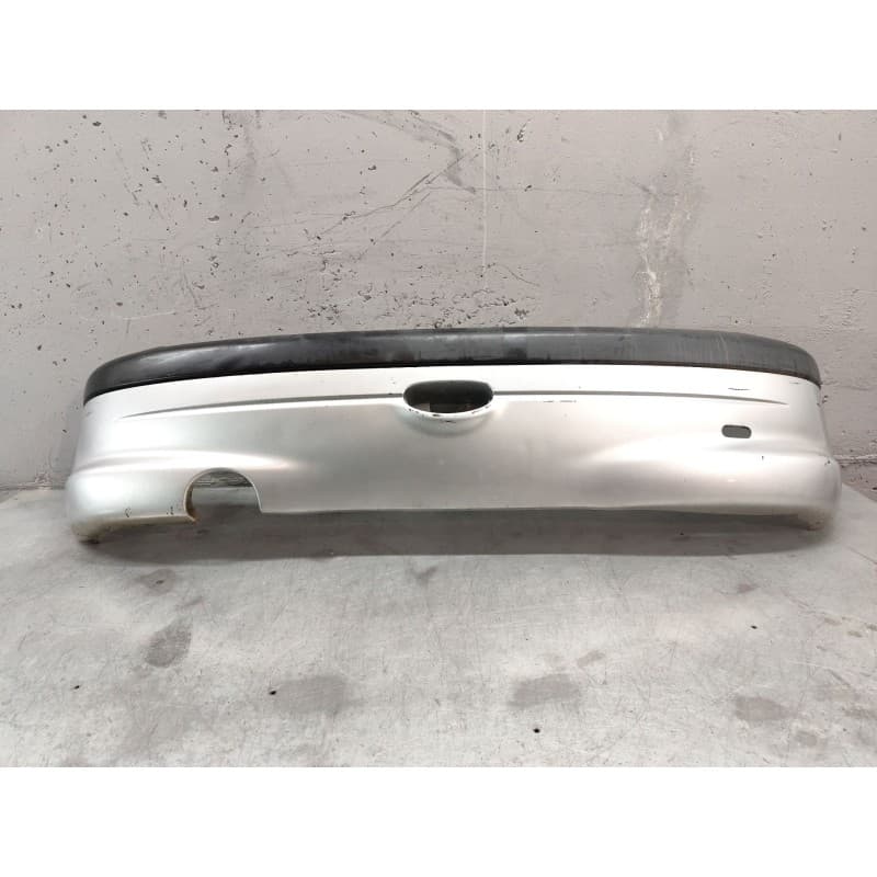 Recambio de paragolpes trasero para peugeot 206 berlina 1.4 hdi referencia OEM IAM - Plata