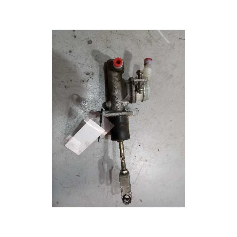Recambio de bomba embrague para nissan cabstar e 3.0 diesel referencia OEM IAM - Rojo 2