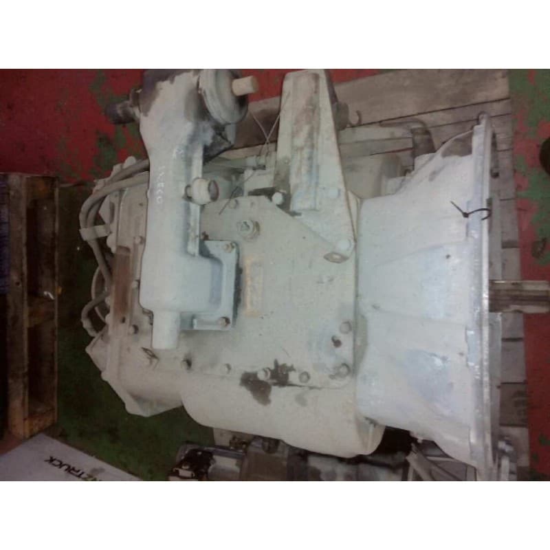 Recambio de caja cambios para pegaso trucks . . referencia OEM IAM RTO9509A S053P01052