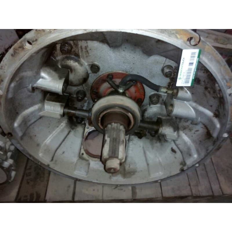 Recambio de caja cambios para pegaso trucks . . referencia OEM IAM RTO9509A S053P01052 2