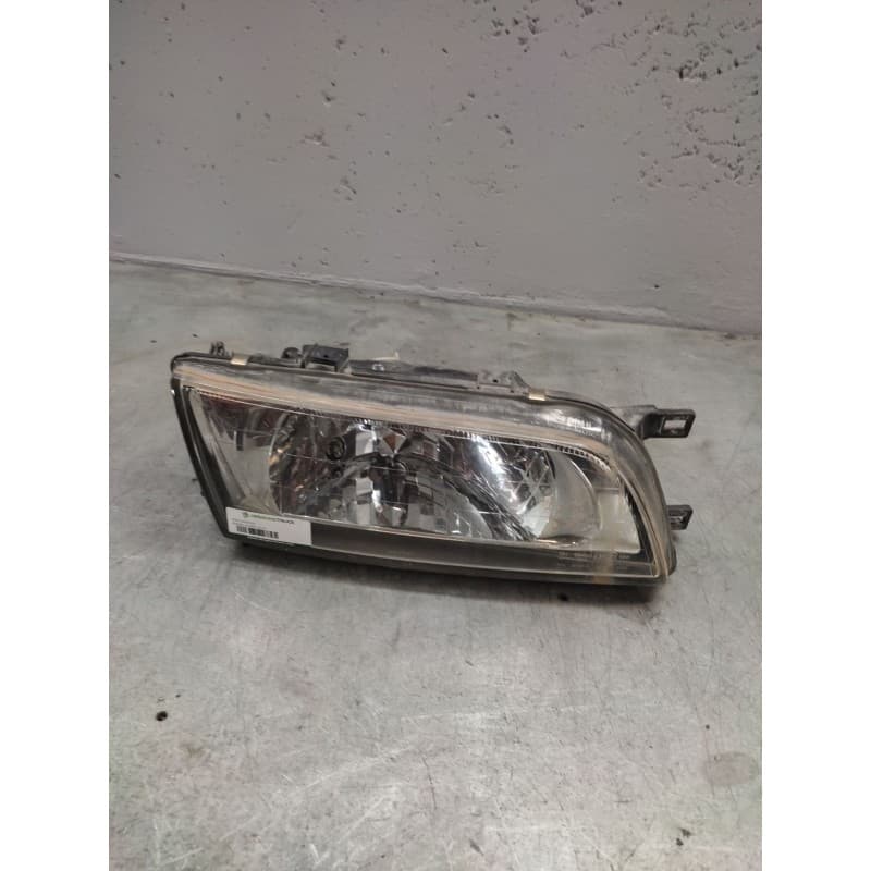 Recambio de faro derecho para nissan almera (n15) 2.0 diesel referencia OEM IAM