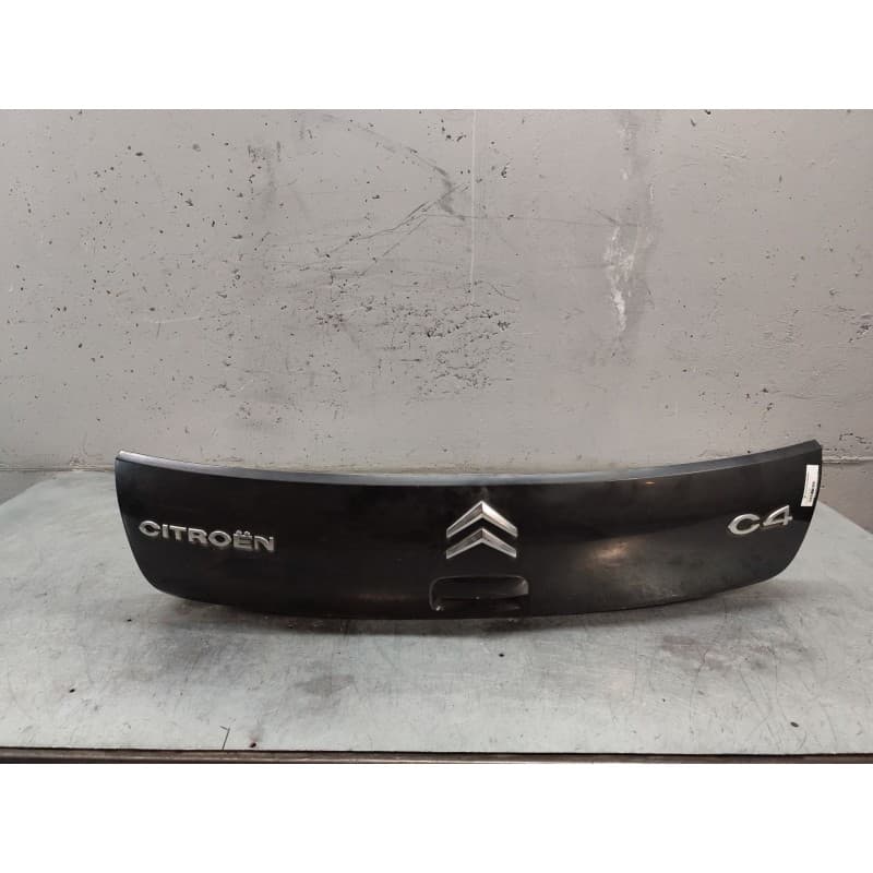 Recambio de molduras traseras para citroën c4 berlina cool referencia OEM IAM 4