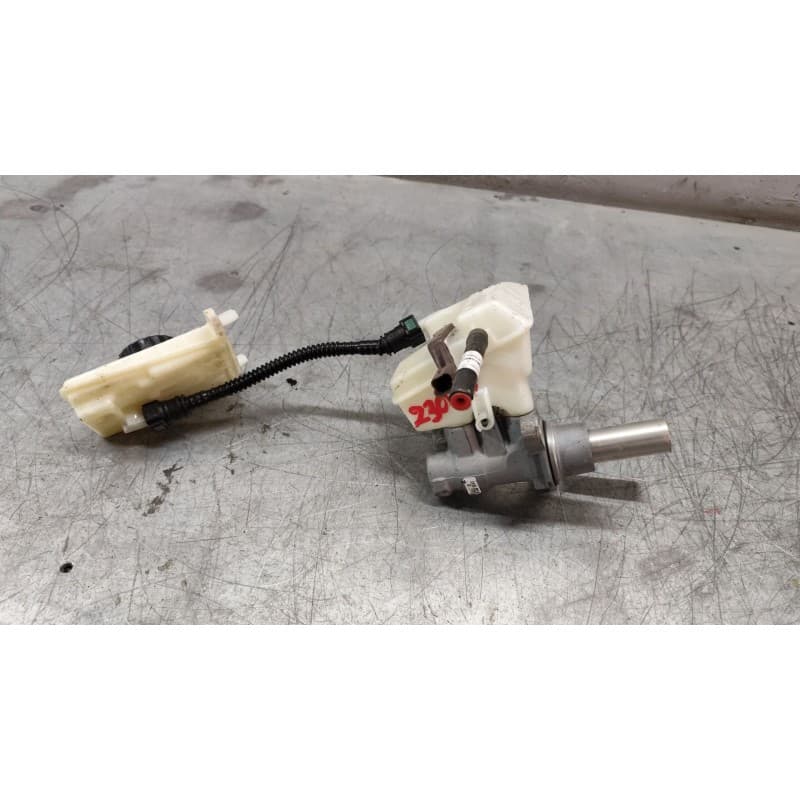 Recambio de bomba freno para peugeot 308 active referencia OEM IAM 9807651580 2