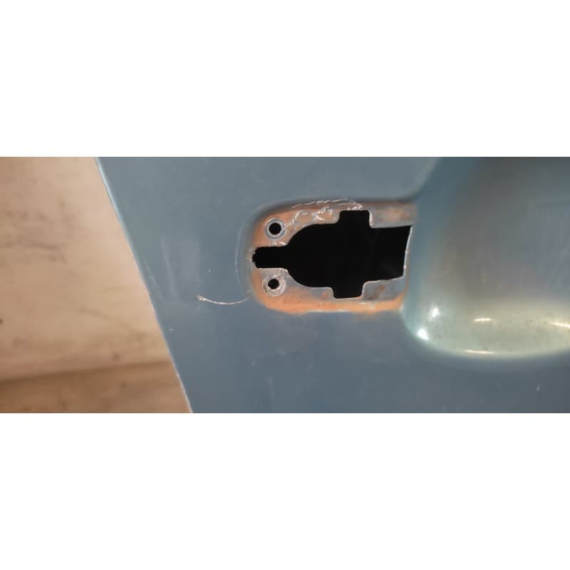 Recambio de puerta delantera derecha para citroën c3 1.1 furio referencia OEM IAM - Azul 2
