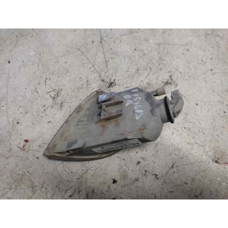 Recambio de piloto delantero derecho para citroën saxo 1.4 referencia OEM IAM 2
