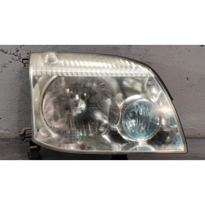 Recambio de faro derecho para nissan x-trail (t30) comfort referencia OEM IAM - Negro