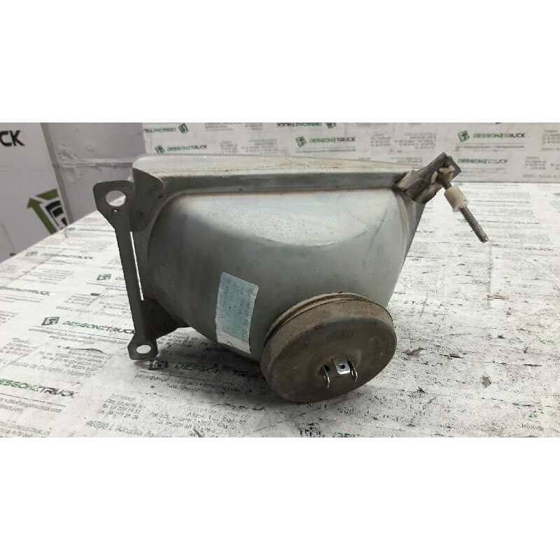 Recambio de faro derecho para volkswagen caravelle referencia OEM IAM 2