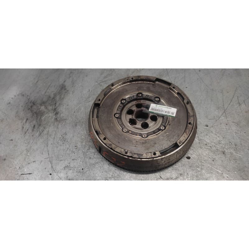 Recambio de volante motor para peugeot 308 premium referencia OEM IAM