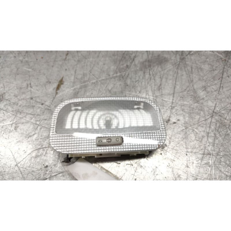 Recambio de luz interior para peugeot 5008 referencia OEM IAM 9682063980