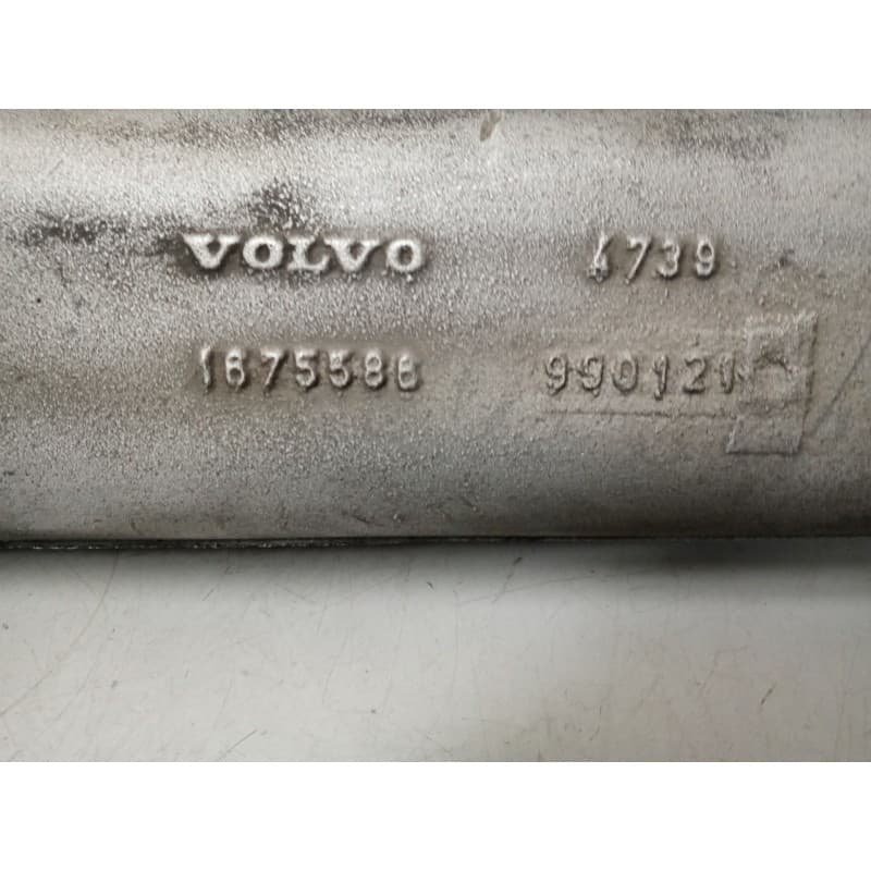 Recambio de tubo admision para volvo fl 611 5.5 diesel referencia OEM IAM 1675586 - Blanco 2