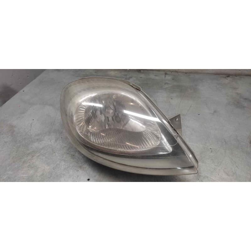 Recambio de faro derecho para opel vivaro 1.9 cdti cat (f9q-760 / l08) referencia OEM IAM - Blanco