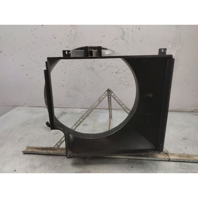 Recambio de envolvente radiador para ssangyong rexton 290 referencia OEM IAM - Negro 2