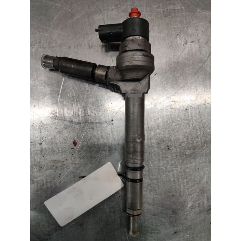 Recambio de inyector para opel astra h berlina cosmo referencia OEM IAM 0445110175 2