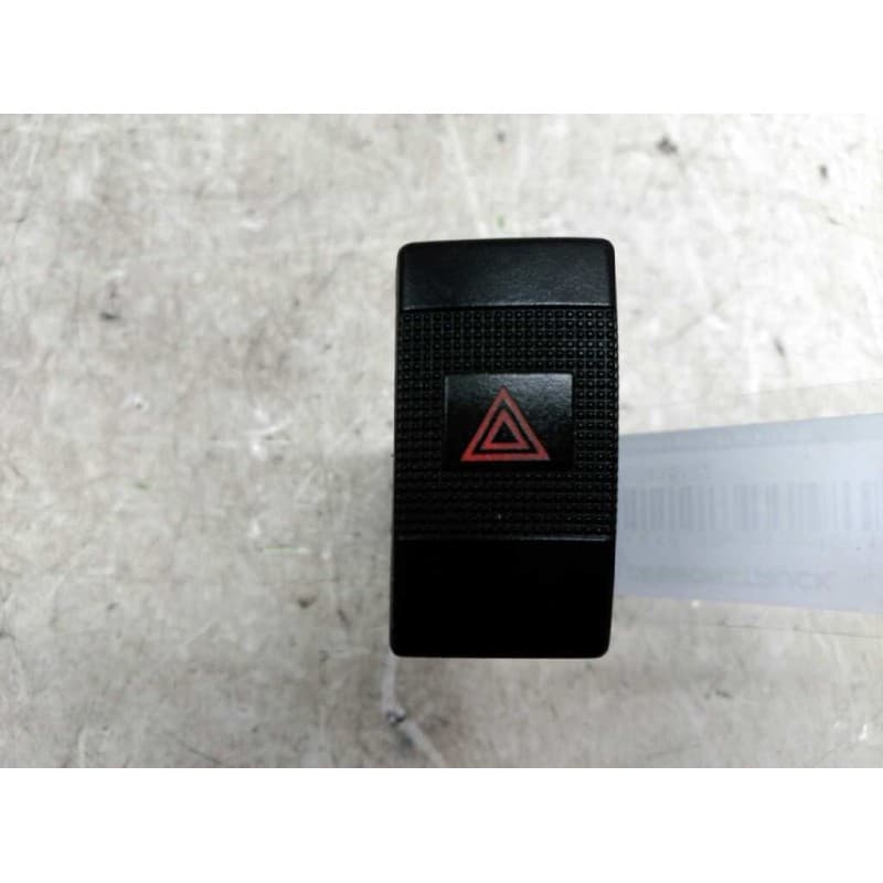 Recambio de warning para kia shuma ii 1.6 ls berlina portón referencia OEM IAM