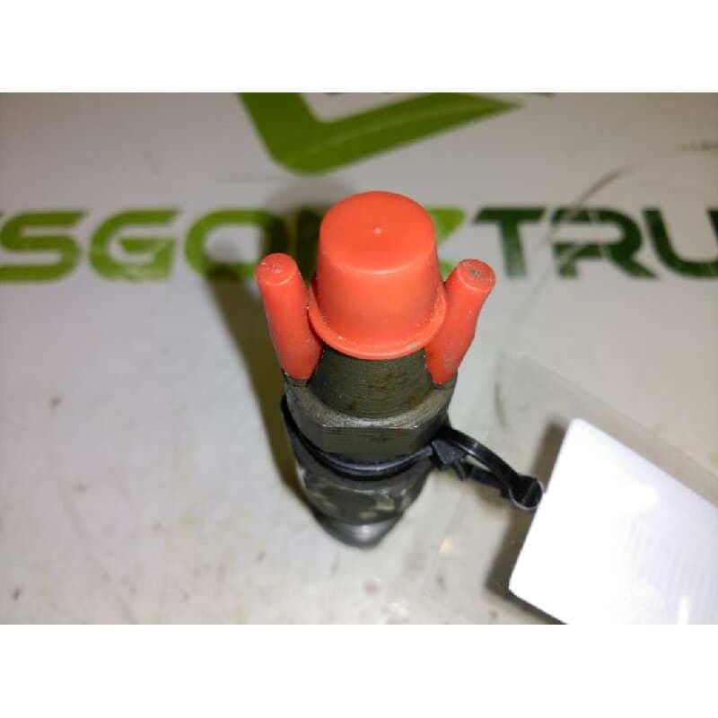 Recambio de inyector para peugeot 106 (s2) kid d referencia OEM IAM 643871 KCA20S106 3