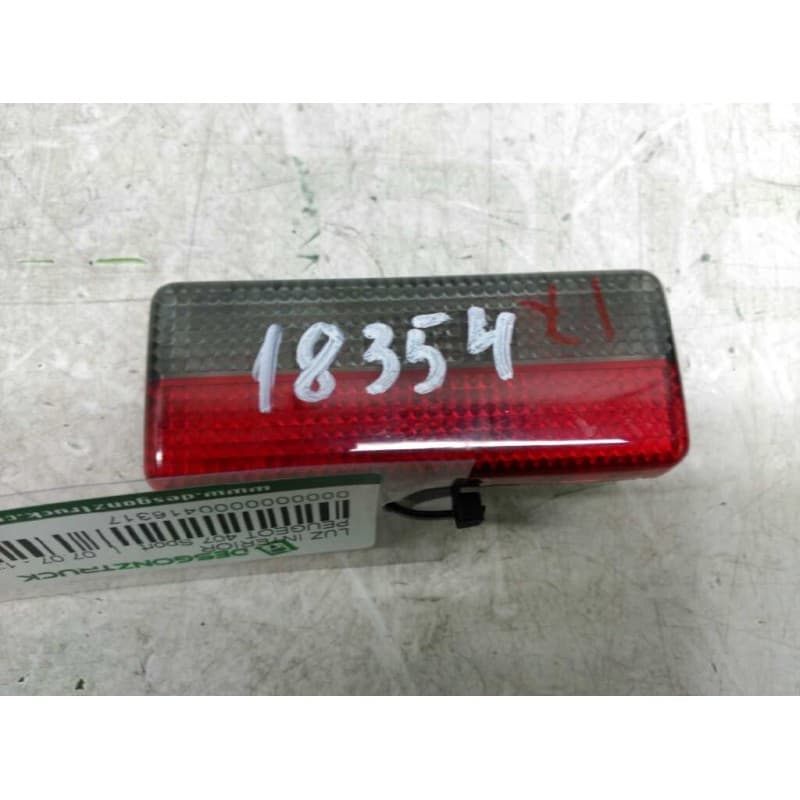 Recambio de luz interior para peugeot 407 sport referencia OEM IAM  PTA. DEL. IZQ. - Blanco