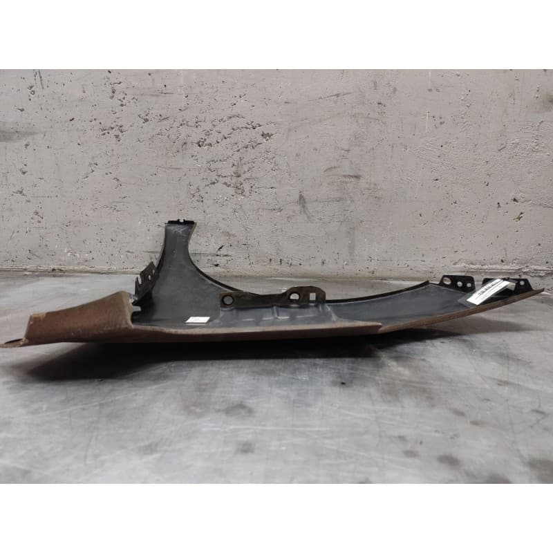 Recambio de aleta delantera derecha para peugeot 207 sw confort referencia OEM IAM - Blanco 2