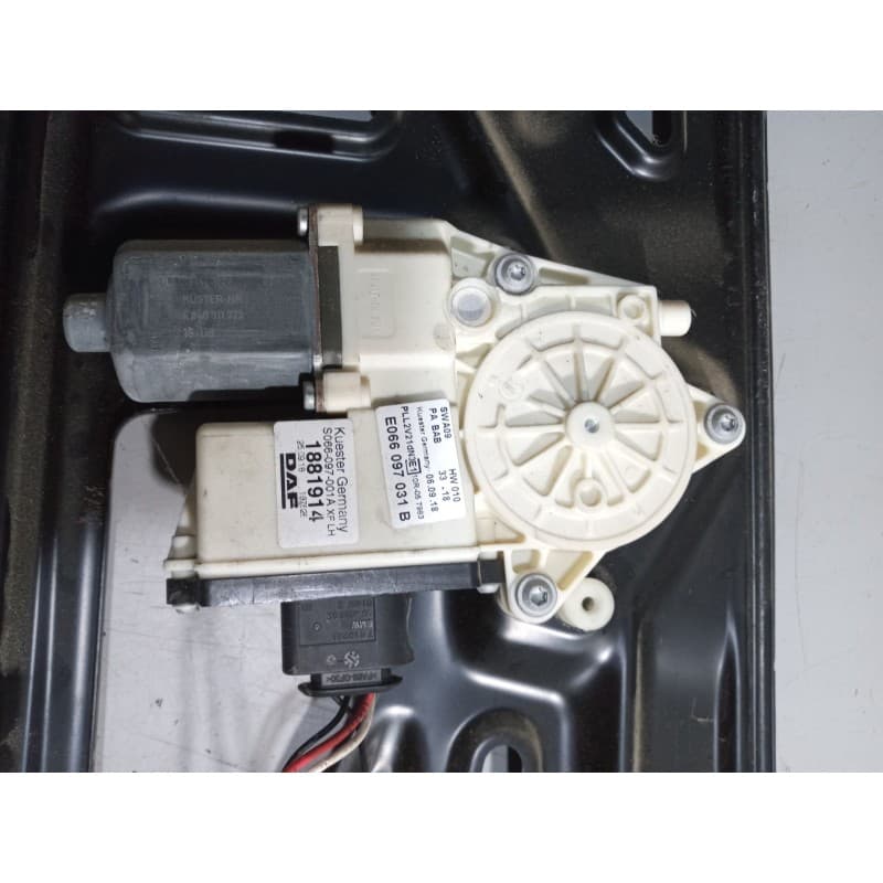 Recambio de elevalunas delantero izquierdo para daf serie xf106 referencia OEM IAM - Blanco 3