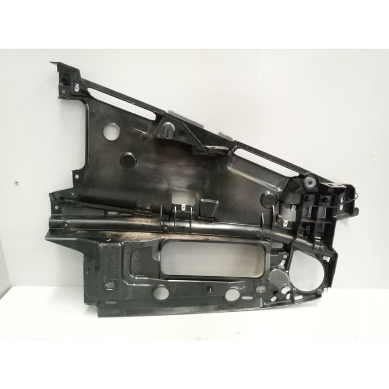 Recambio de guarnecidos varios para volvo fh 500 referencia OEM IAM 82271583 - Blanco