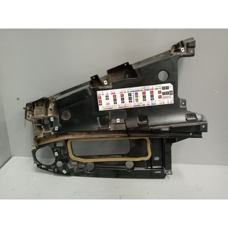 Recambio de guarnecidos varios para volvo fh 500 referencia OEM IAM 82271583 - Blanco 2