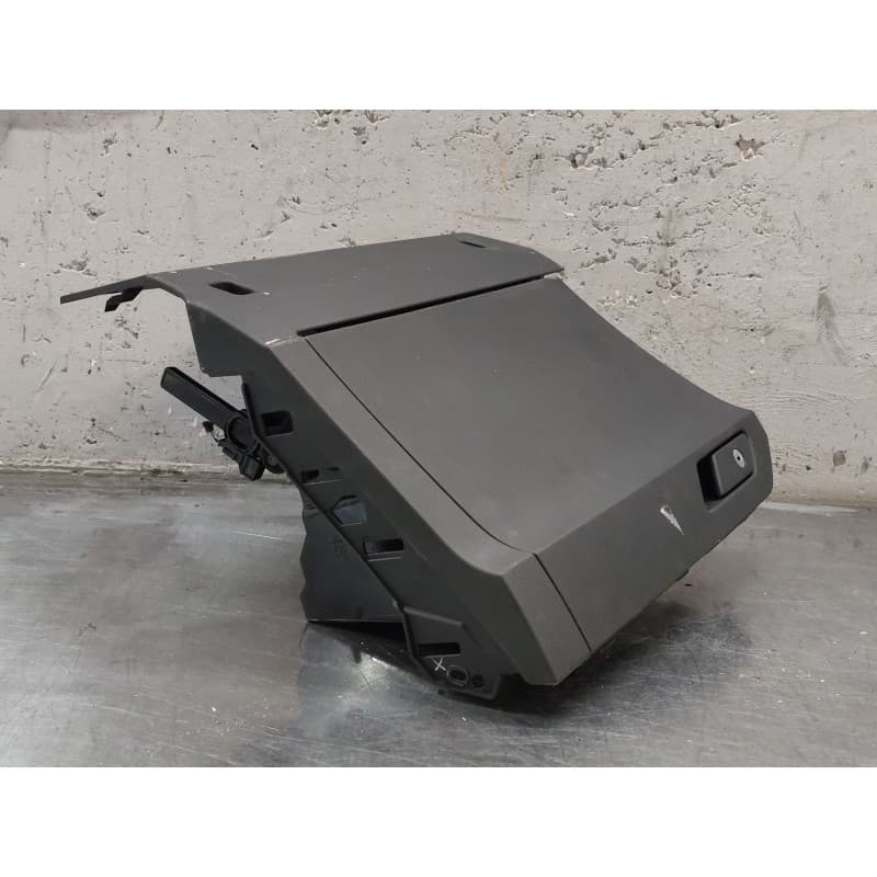 Recambio de guantera para audi q3 (f3b) 35 tdi quattro referencia OEM IAM - Blanco