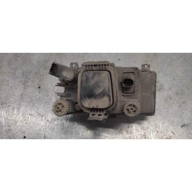 Recambio de faro derecho para seat inca (6k9) referencia OEM IAM - Blanco 2