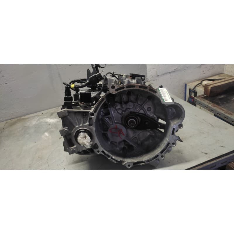 Recambio de caja cambios para hyundai accent (mc) gl referencia OEM IAM P61763 - Blanco
