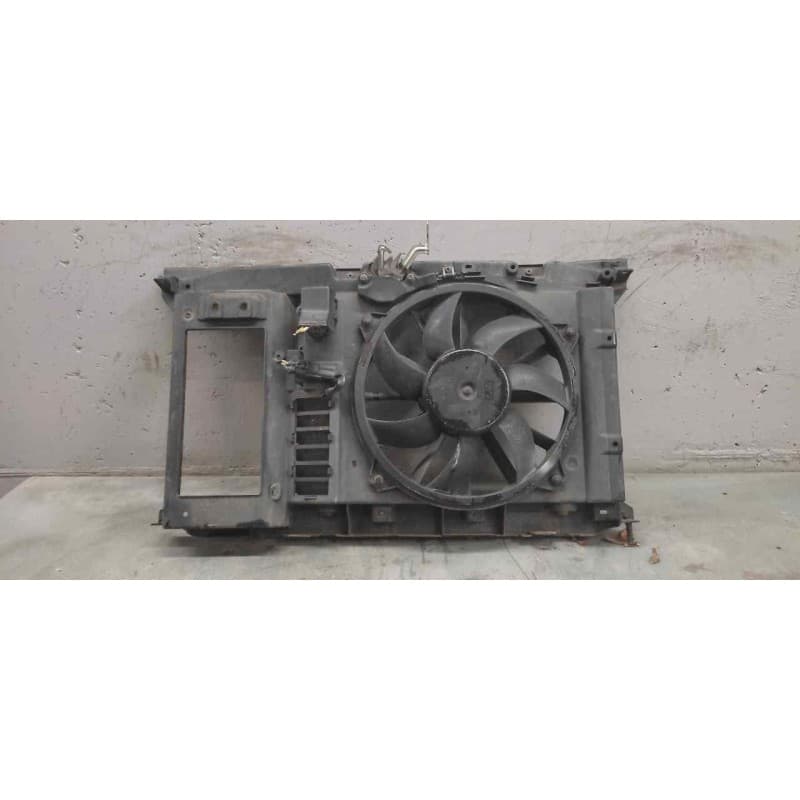 Recambio de electroventilador para peugeot 308 sport referencia OEM IAM - Gris