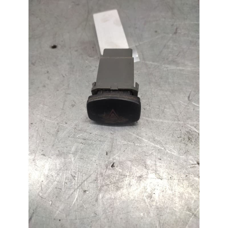 Recambio de warning para chevrolet lacetti cdx referencia OEM IAM  8 PINS - Gris