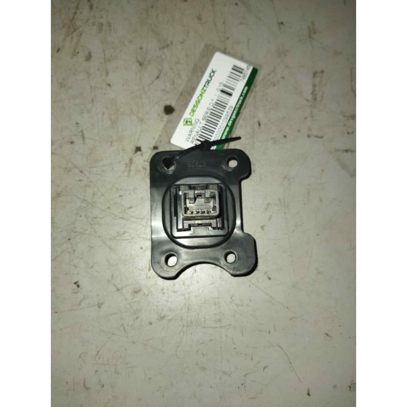Recambio de warning para renault serie d referencia OEM IAM 7485145615 S31471 - Blanco 2