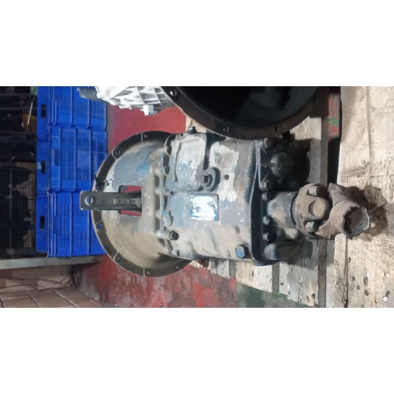 Recambio de caja cambios para ebro trucks l l 35 s/2 referencia OEM IAM t5100 4