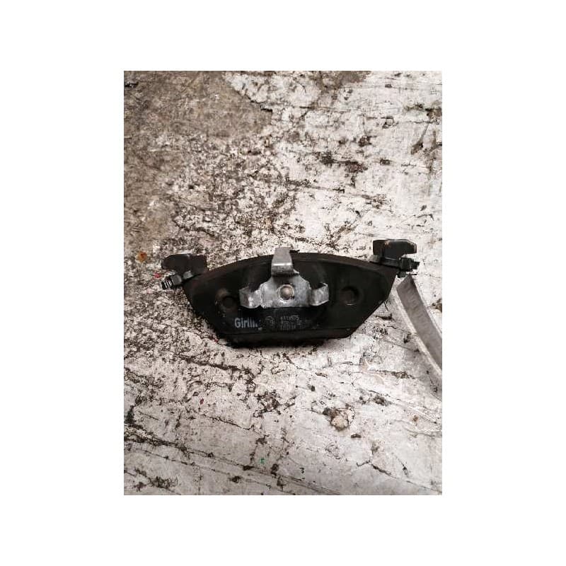 Recambio de pastillas de freno delanteras para seat ibiza (6l1) cool referencia OEM IAM - Rojo
