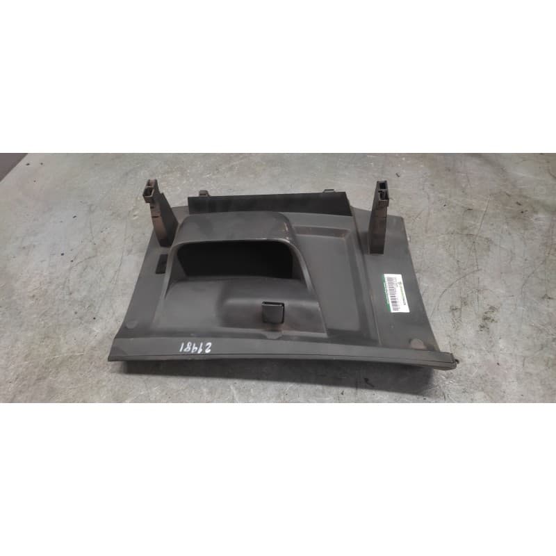 Recambio de guantera para peugeot 208 style referencia OEM IAM 3