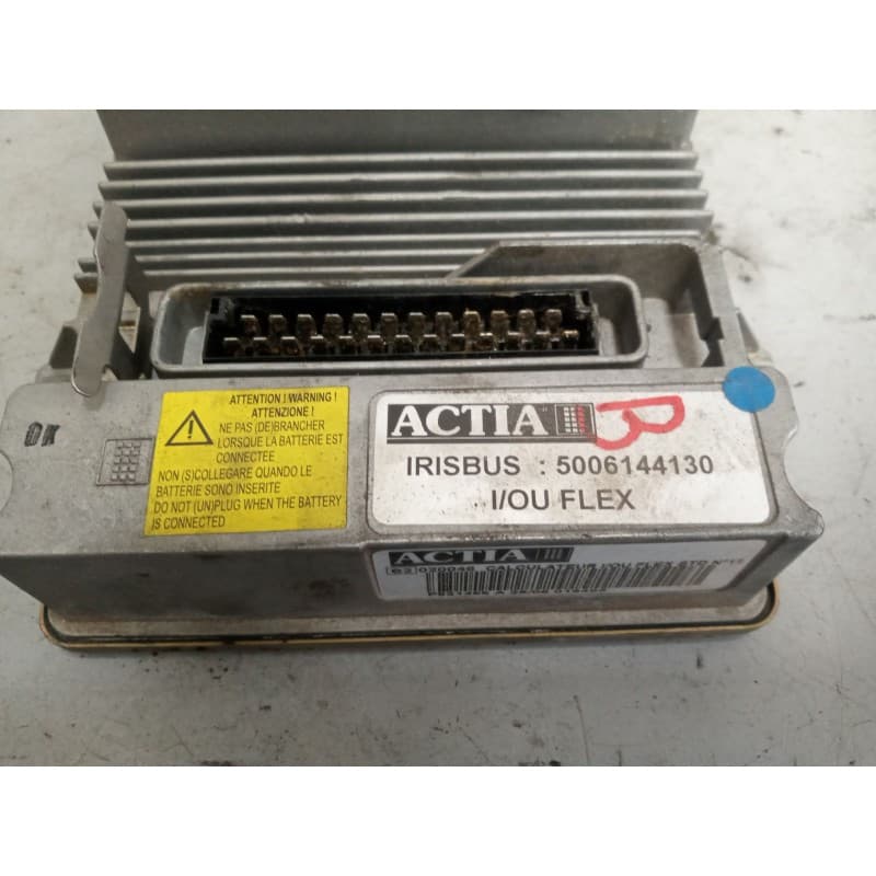Recambio de modulo electronico para irisbus andecar v referencia OEM IAM 5006144130 - Crema 4