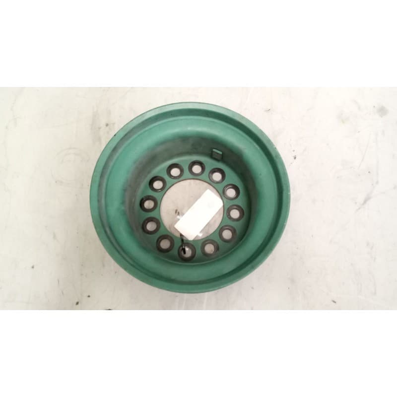 Recambio de polea para volvo fm 460 12.8 diesel referencia OEM IAM 20758400 - Blanco