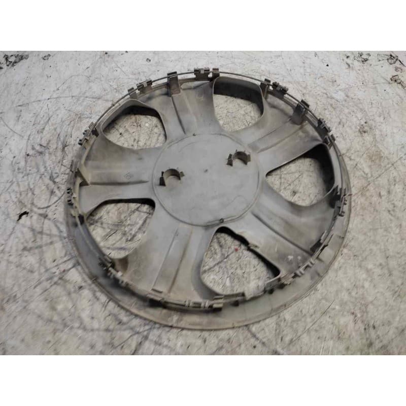 Recambio de tapacubos para dacia dokker referencia OEM IAM 5202S0010 15 4