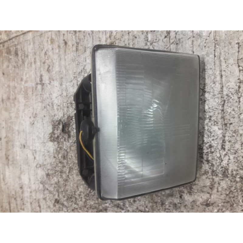 Recambio de faro derecho para seat 127 -- referencia OEM IAM - Gris