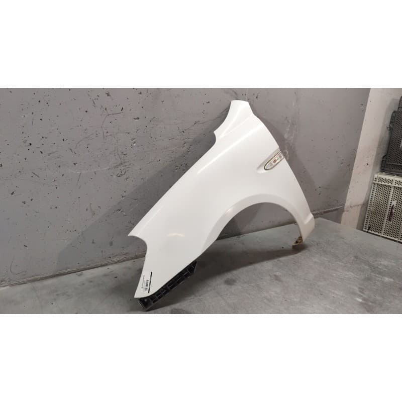 Recambio de aleta delantera izquierda para hyundai accent (mc) gl referencia OEM IAM - Blanco 4