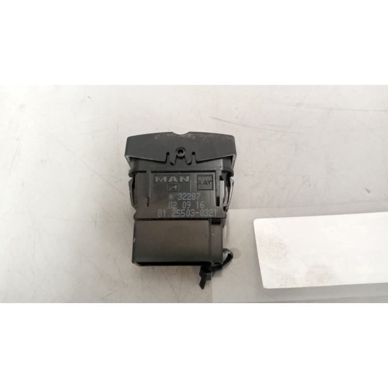 Recambio de interruptor para man tgs referencia OEM IAM 81255030321 - Blanco 3