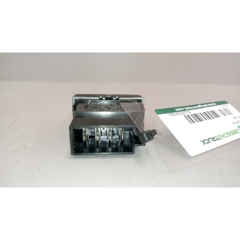 Recambio de interruptor para man tgs referencia OEM IAM 81255030321 - Blanco 4