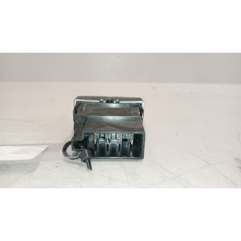 Recambio de interruptor para man tgs referencia OEM IAM 81255030319 - Blanco 3