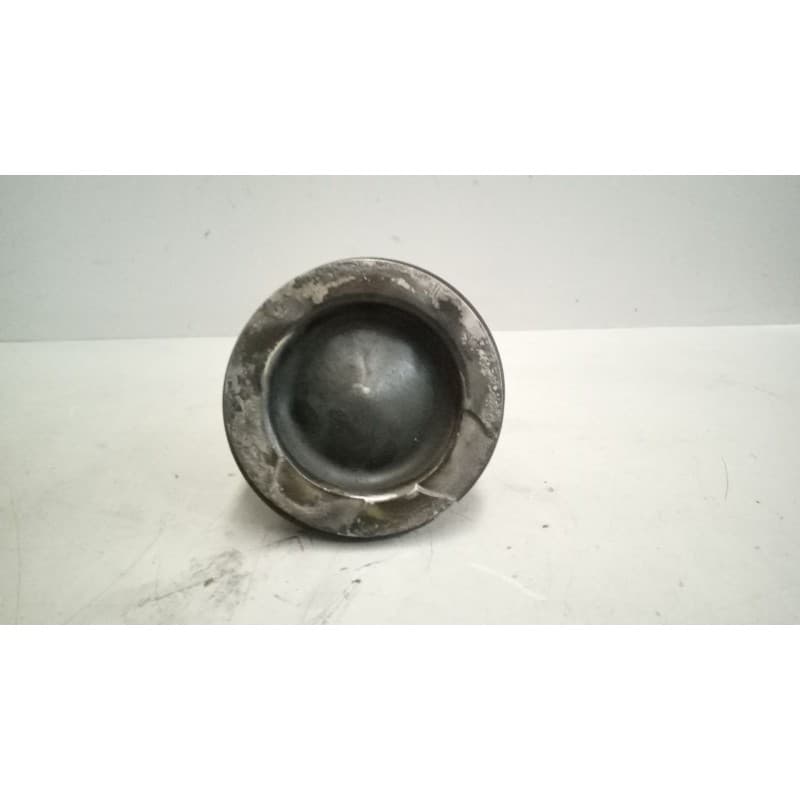 Recambio de piston para volvo fm 460 12.8 diesel referencia OEM IAM 21907444 - Blanco