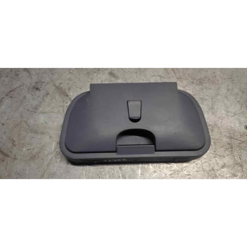Recambio de guarnecido portaobjetos para ford ka (ccq) básico referencia OEM IAM - Negro 2