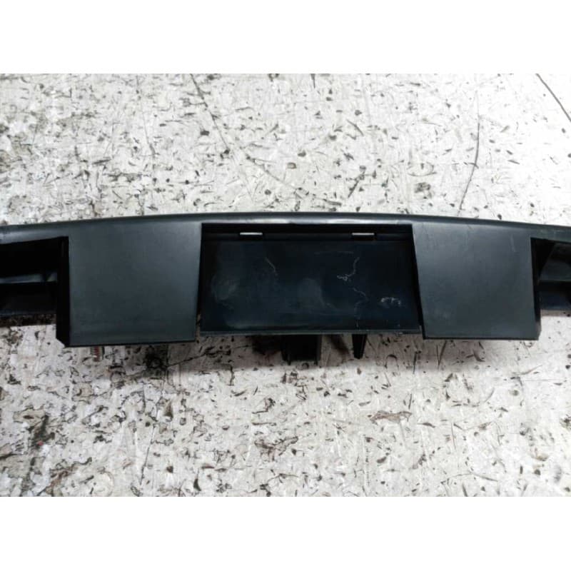 Recambio de asidero porton maletero para citroën c3 1.4 sx referencia OEM IAM 4