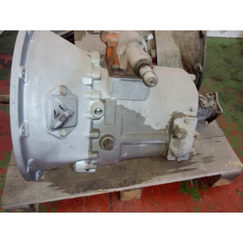 Recambio de caja cambios para nissan trucks l80.09 l80.14 referencia OEM IAM T5200 3