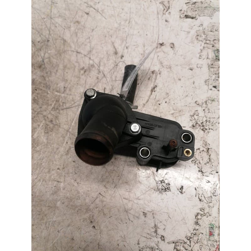 Recambio de pipa termostato para ford focus berlina (cap) ambiente (d) referencia OEM IAM - Negro 2